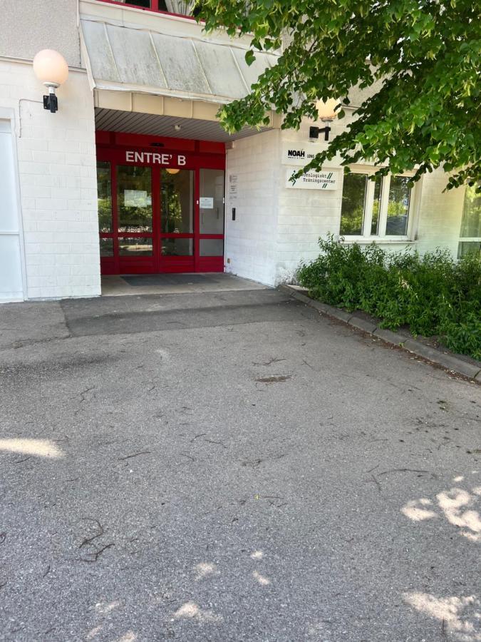 Noah Longstay Västerås Buitenkant foto